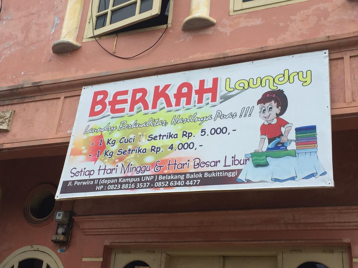 Astani Family Home Bukittinggi Exteriör bild